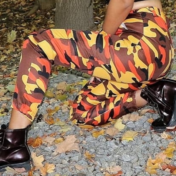 camo cargos - Picture 3 of 3